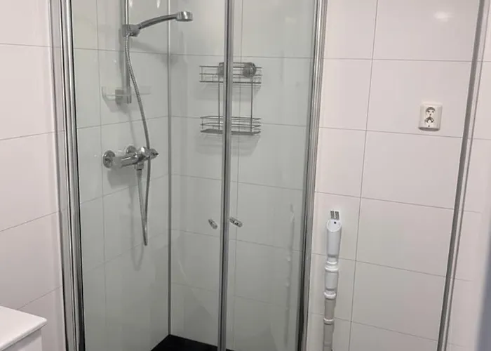 V66 - Private In Center